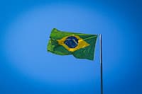 Compra-se bandeiras (com dispensa eletrônica)