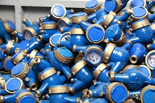 Aquisição de caixas de proteção para hidrômetros (R$ 443 mil)